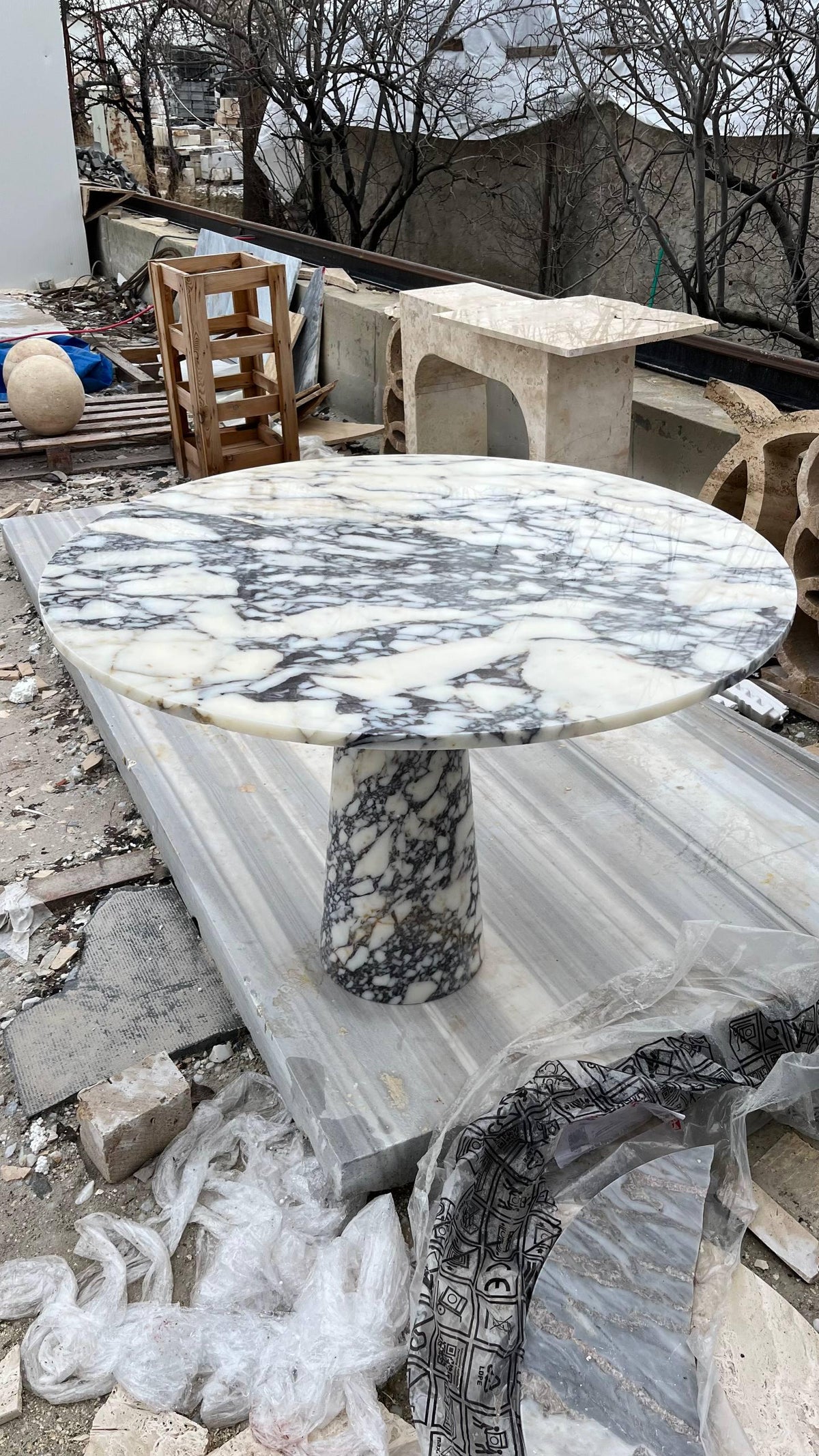 Calacatta Viola Round Dining Table, Ø 90 cm