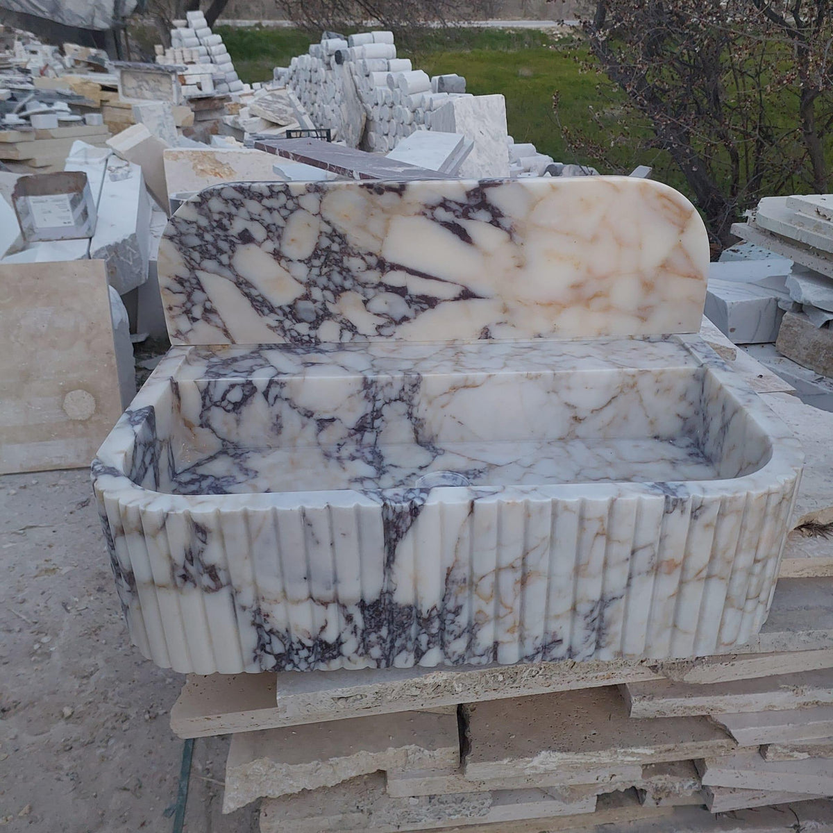 Sıçrama Panelli Yivli Taş Lavabo