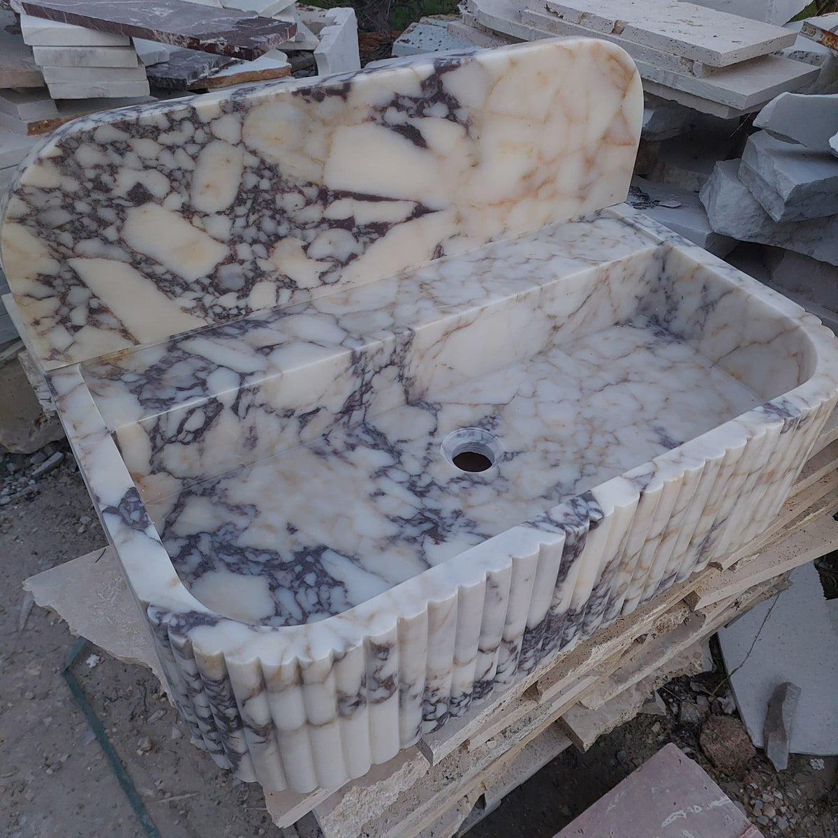 Sıçrama Panelli Yivli Taş Lavabo