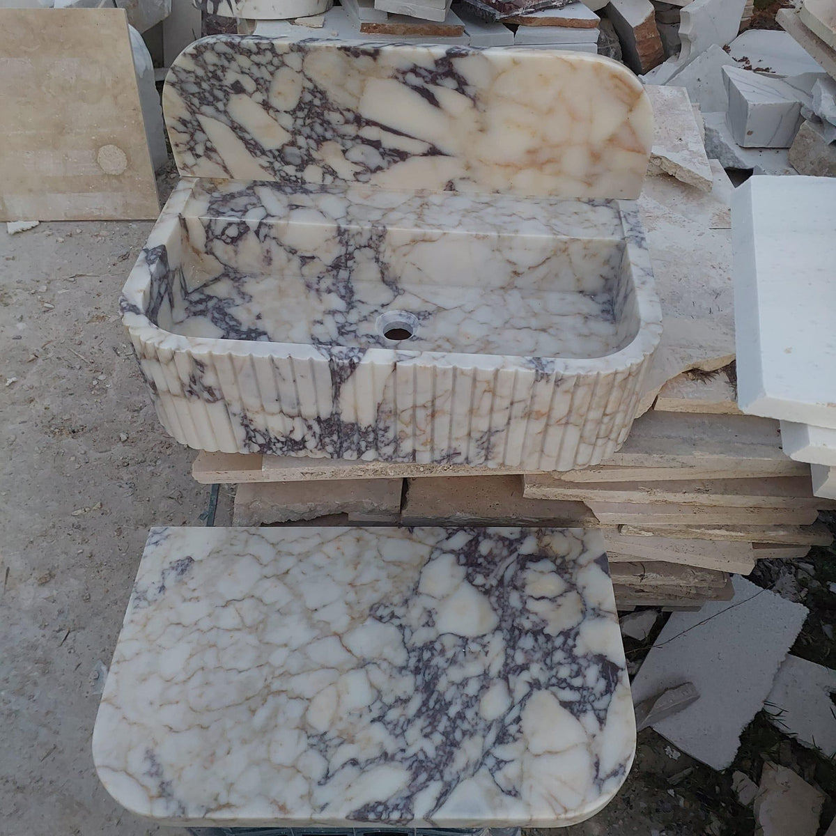 Sıçrama Panelli Yivli Taş Lavabo