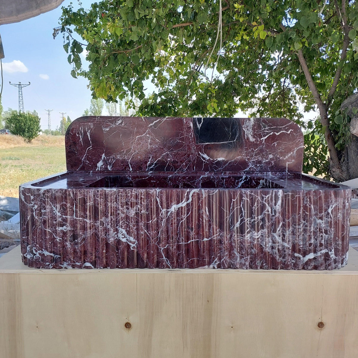 کنسول روشویی دیواری شیاردار روسو لوانتو